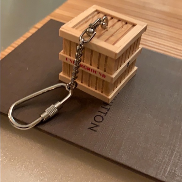 💯% Authentic Louis Vuitton Keychain “RARE” - Picture 2 of 5